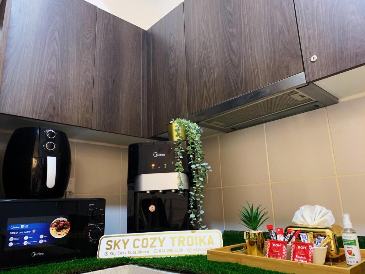 Sky Cozy Troika Residence, 1 Bedroom 4-6 Pax, 2 Bedrooms 6-8 Pax, Pool Vew, Sky & City View, Free Parking, Pool, Unlimited Wifi & Netflix 哥打巴鲁 外观 照片